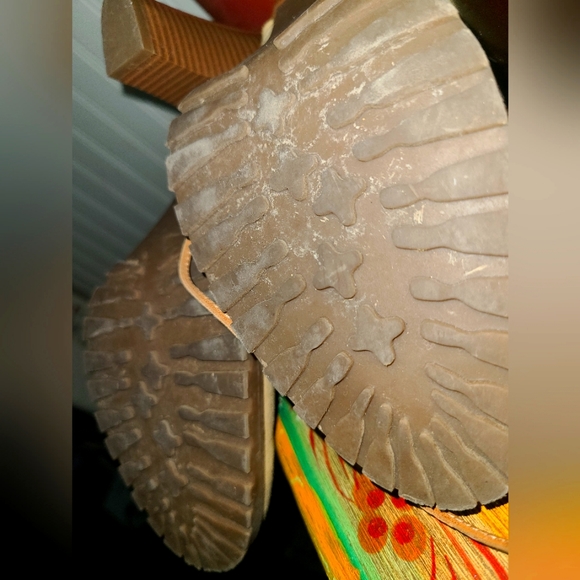 Ruff Hewn "Willow" Heeled Booties w/ Sherpa lining - Picture 5 of 8